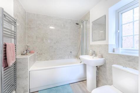 Jack&#39;n&#39;Jill Bathroom