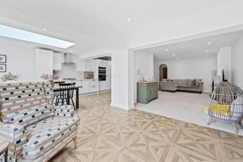 Kitchen/Dining/Living Room