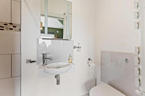 En-Suite 4
