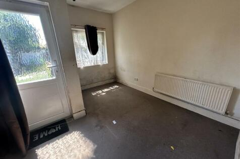 FLAT 1