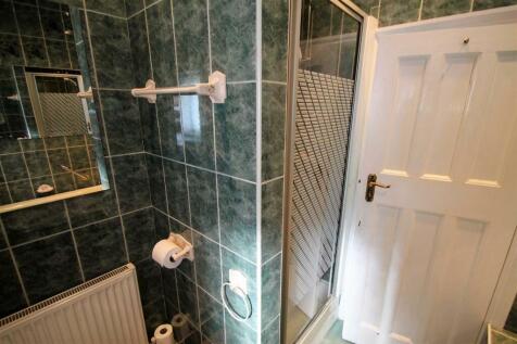 BATHROOM/WC