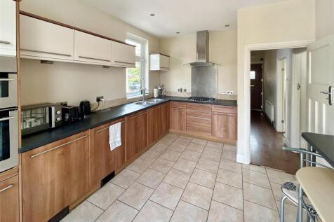 Kitchen breakfast room