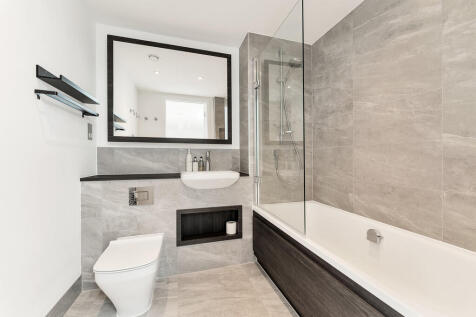 2nd Floor Bathroo...