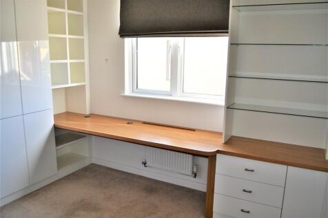 Bedroom Five/Offi...
