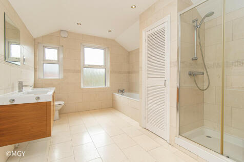 56 Sandringham Ro...