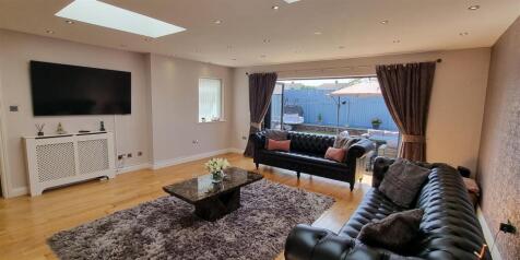 Family /Dining Room