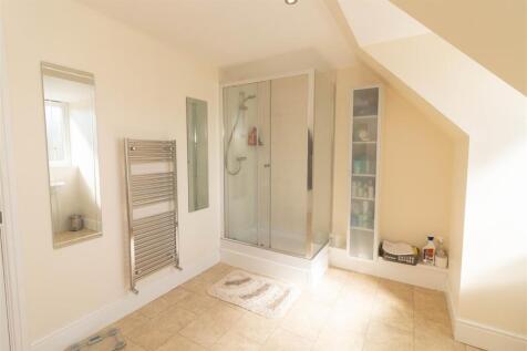 Bedroom One En Suite