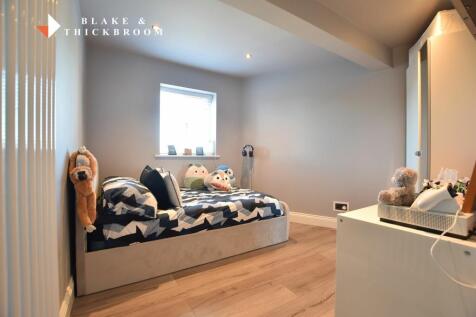 BEDROOM FIVE