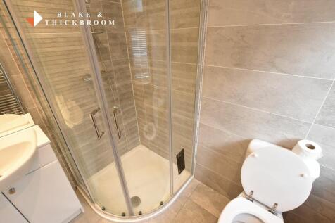 ENSUITE SHOWER ROOM