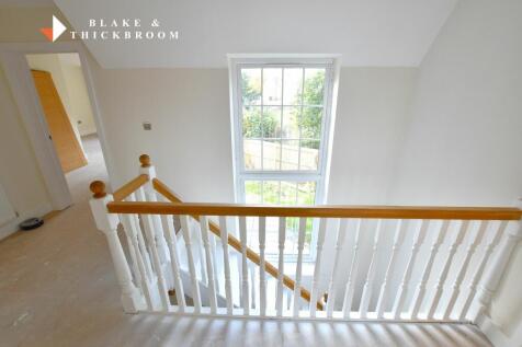 GALLERIED LANDING
