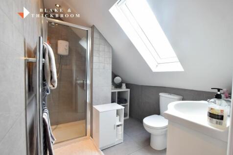 EN SUITE SHOWER ROOM