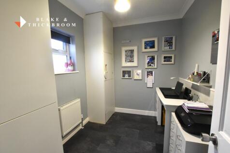 OFFICE/STUDY