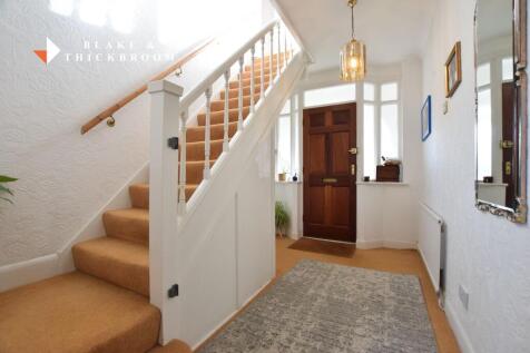RECEPTION HALLWAY