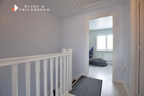 FIRST FLOOR  LANDING