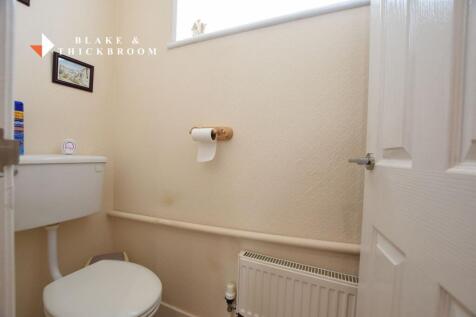 GROUND FLOOR CLOAKROOM