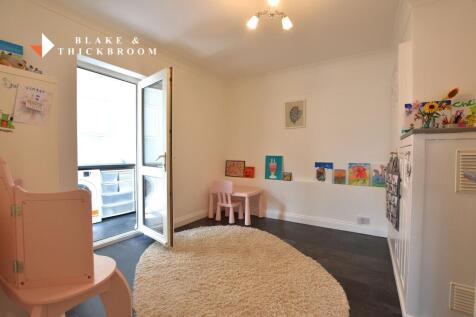 PLAY ROOM