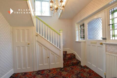 RECEPTION HALLWAY