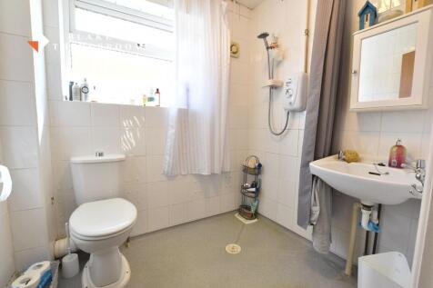 WET ROOM (former bathroom)
