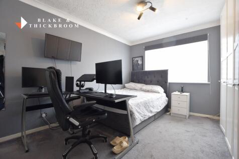 FIRST FLOOR: BEDROOM ONE