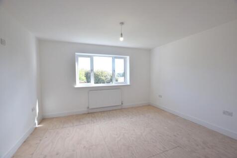 FIRST FLOOR: BEDROOM ONE