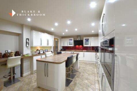 KITCHEN BREAKFAST ROOM