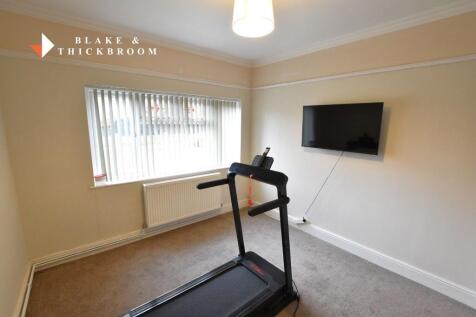 GROUND FLOOR BEDROOM FIVE / RECEPTION ROOM