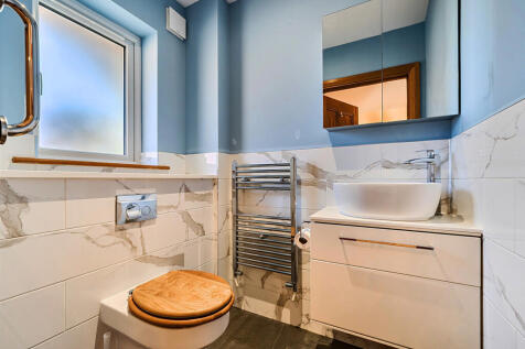 1376005-13-6915d2...