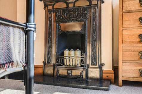 1353571-7-68cd423...