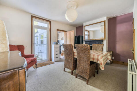 1353571-12-68cd42...