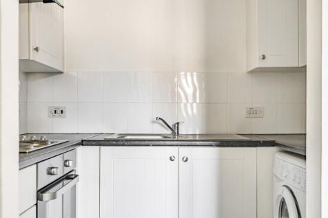 1347787-15-68b585...