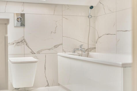 1358821-21-68e3e7...