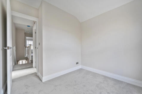 1363911-7-68e51bb...