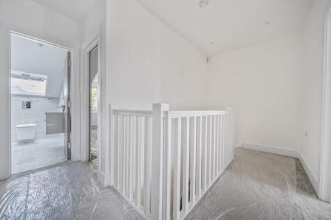 1348533-5-68baeaf...