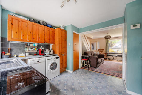 1370913-2-68f6392...