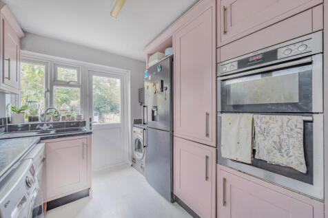 1368856-8-68f2823...