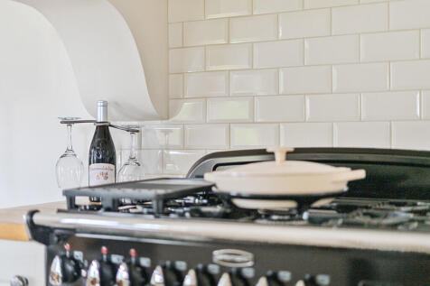 1370642-36-68fa1f...