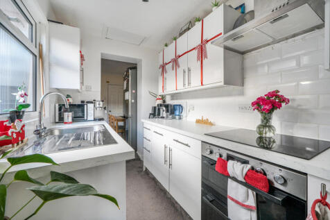 1382531-8-691ef39...