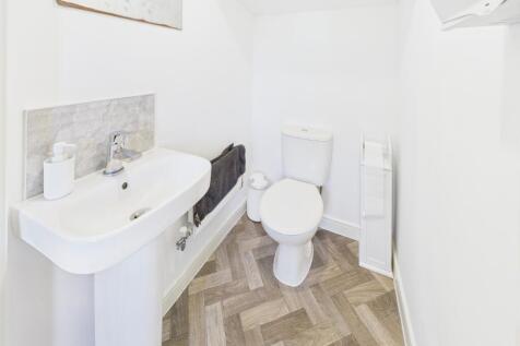 Cloakroom/Wc