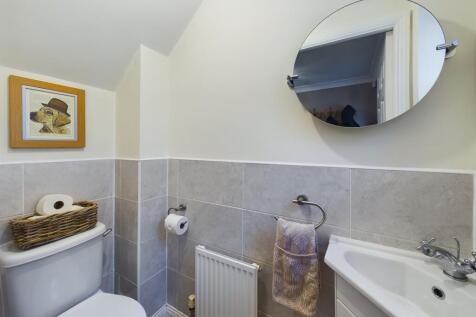 Cloakroom/WC