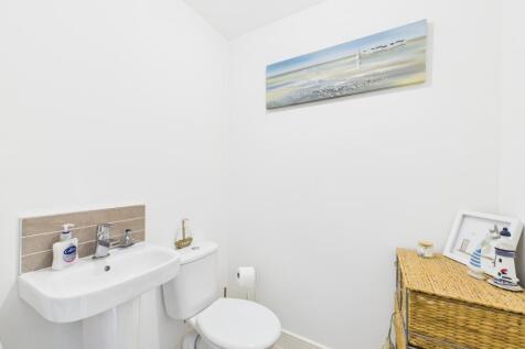 Cloakroom/WC