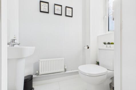 Cloakroom/WC