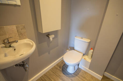 Cloakroom/WC