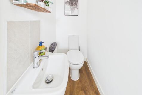 Cloakroom/WC