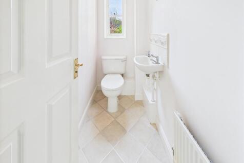 Cloakroom/WC