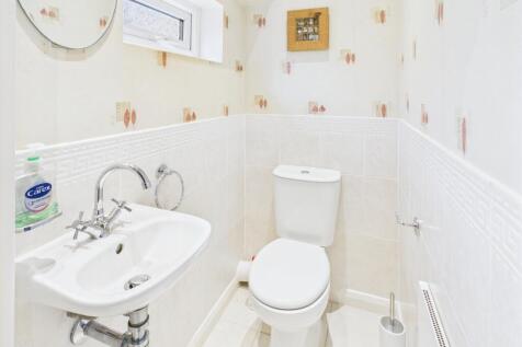 Cloakroom/WC