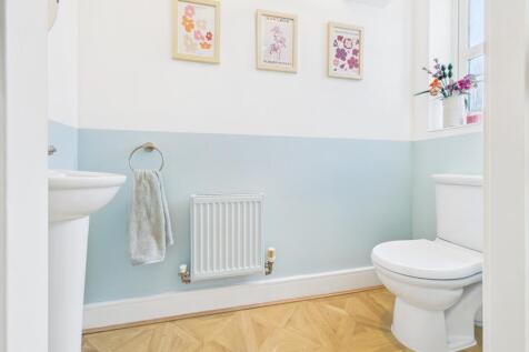 Cloakroom/WC