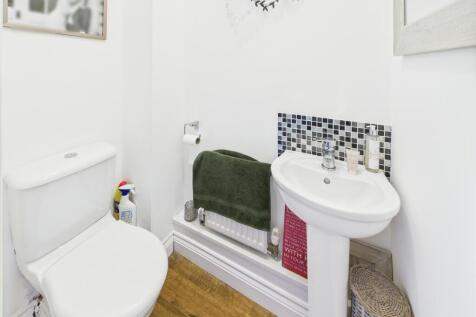 Cloakroom/WC