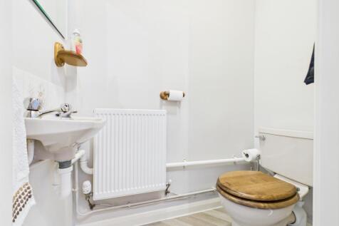 Cloakroom/WC