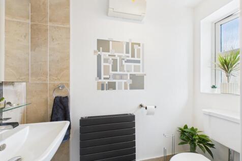 Cloakroom/WC