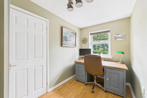 Bedroom/Study